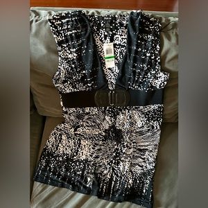 B/W dress for casual wear or work